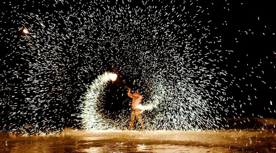 Full Moon Party, Trellis Bay Market