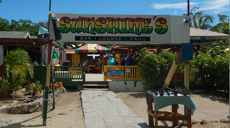 Sunshines Beach Bar & Grill